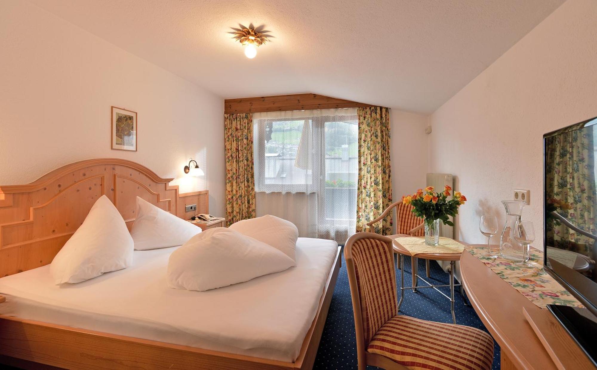 Hotel Schwarzer Adler Hippach Værelse billede