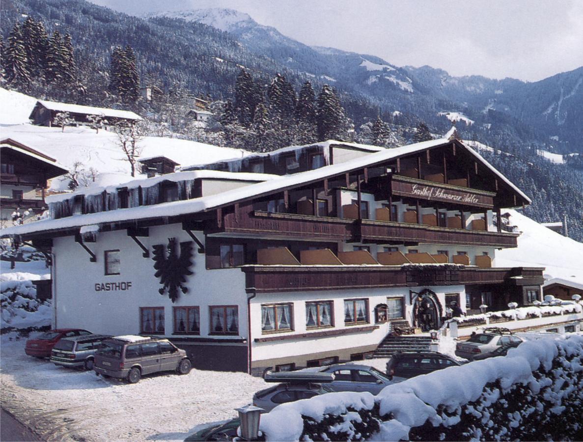 Hotel Schwarzer Adler Hippach Eksteriør billede